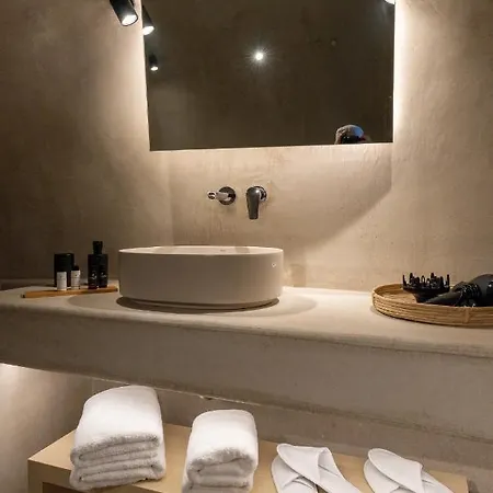 Hotel Alaya
