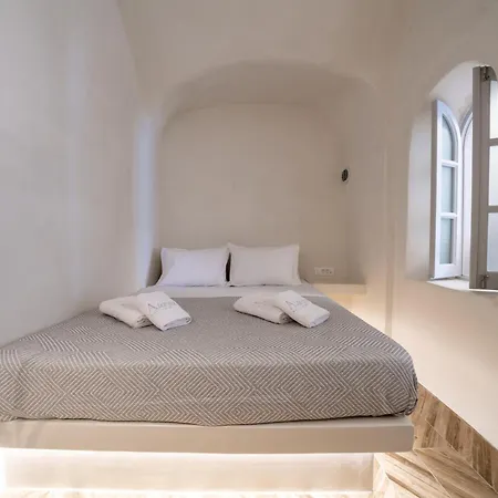 Alaya Hotel *